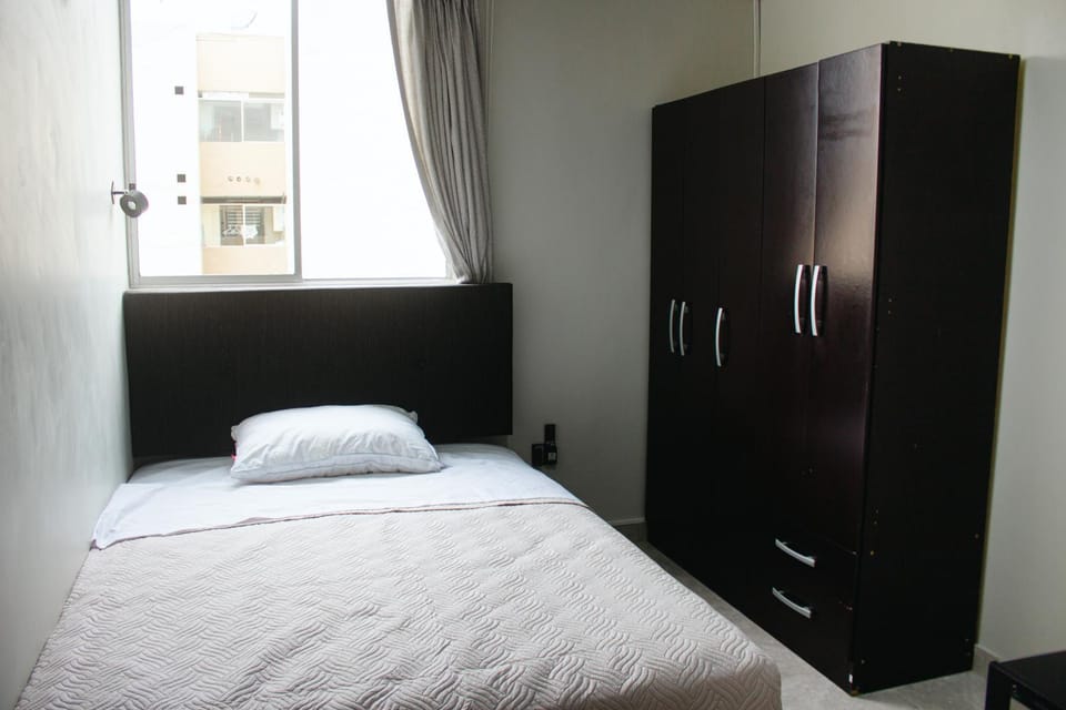Bed, Photo of the whole room, wardrobe