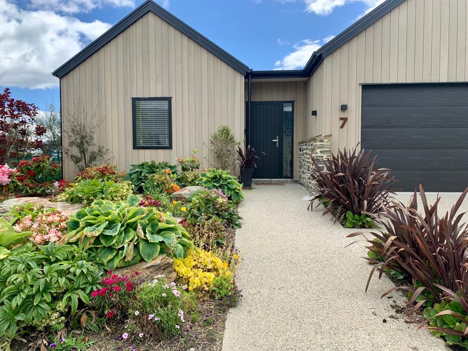 Property building, Garden