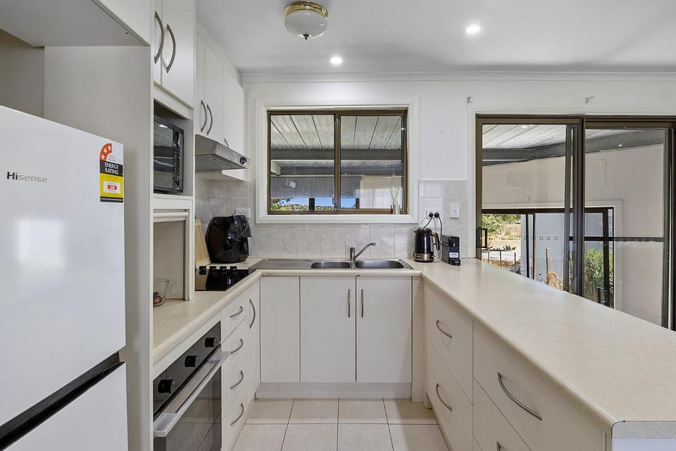 18 Heathcote Street House in Normanville