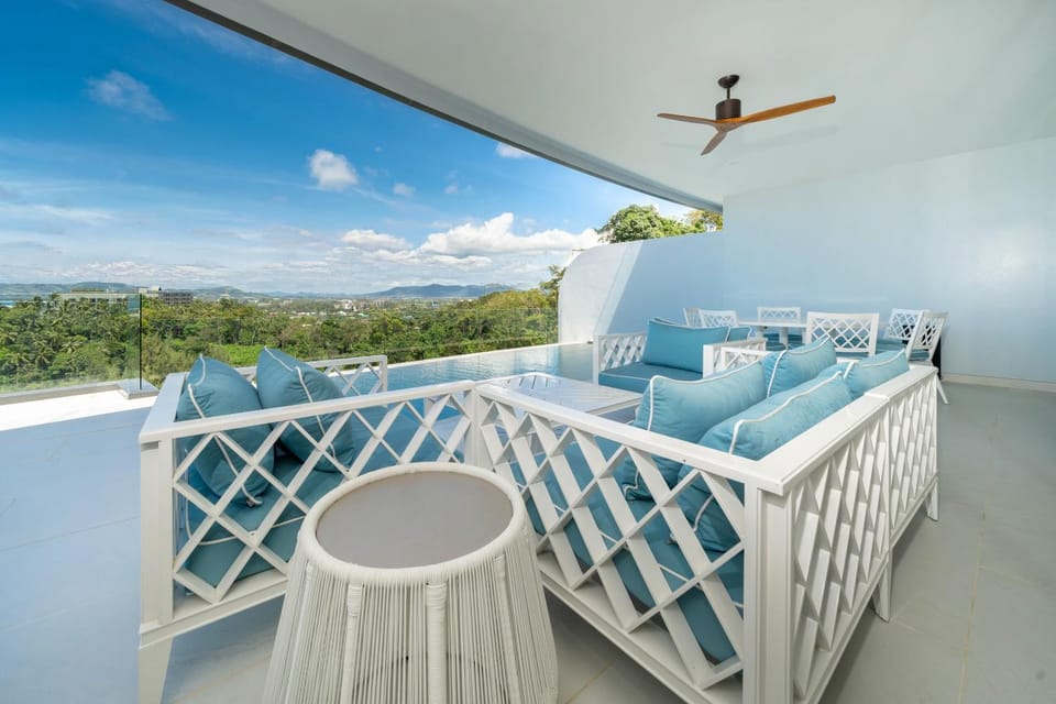 Natural landscape, View (from property/room), Balcony/Terrace, Seating area