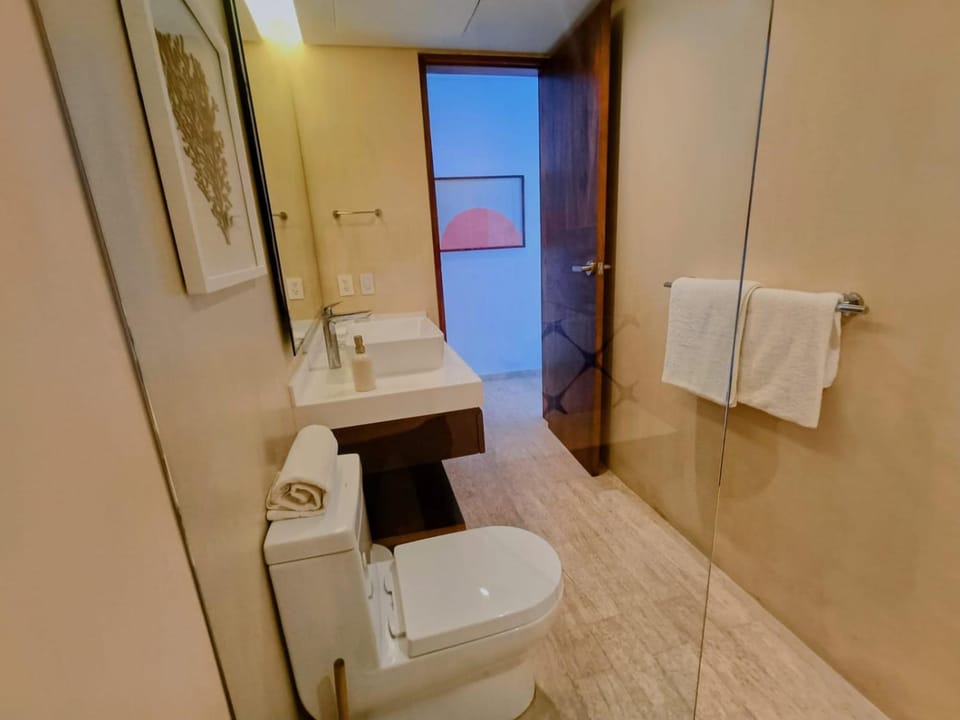 Shower, Bathroom, towels