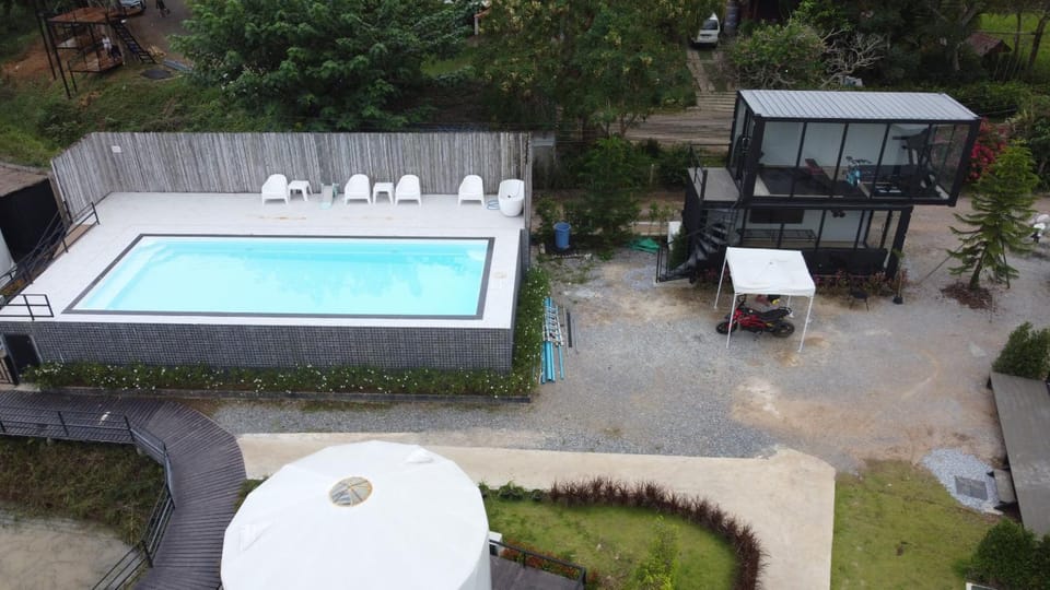 Swimming pool