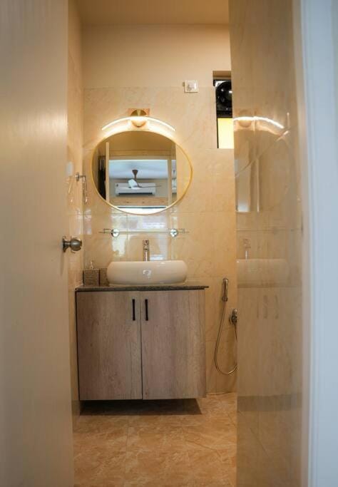 Kudrats Nook -Seaview Bohemian Studio Apartment in Canacona