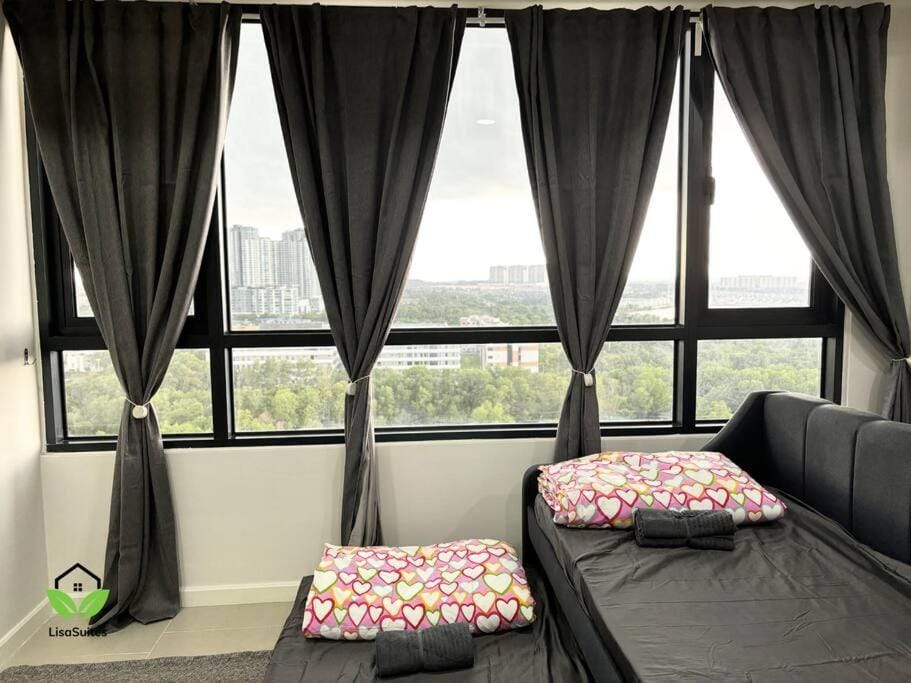 Tamarind Family Home Cyberjaya Apartment in Selangor, Malaysia