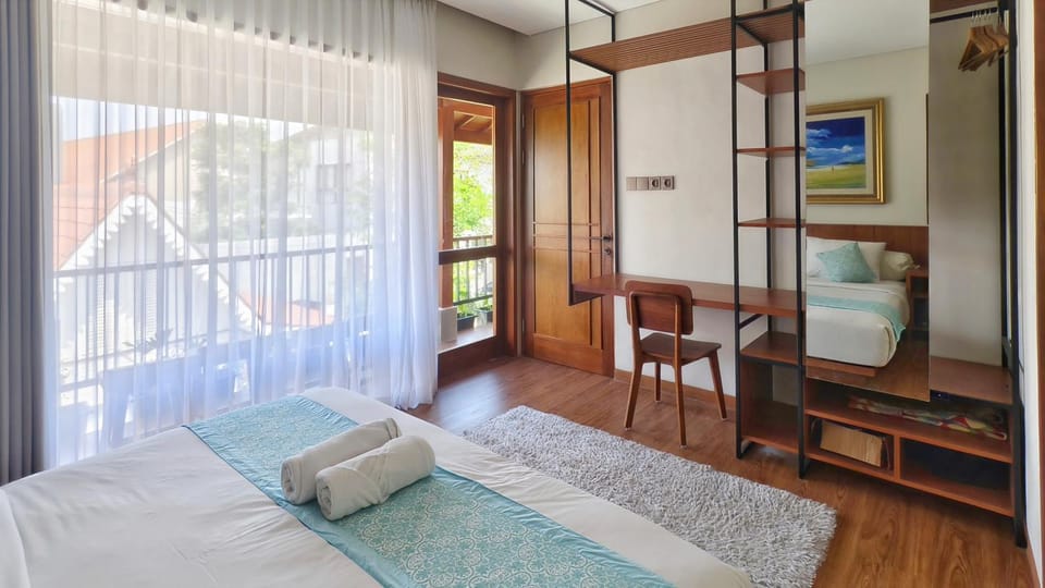 Bed, TV and multimedia