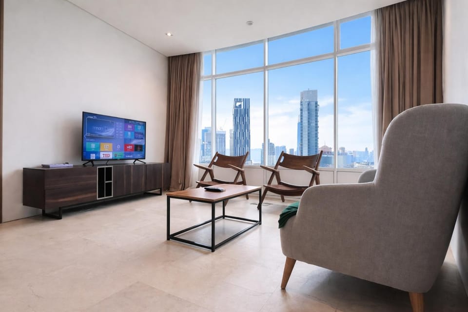 Communal lounge/ TV room, Living room, Seating area