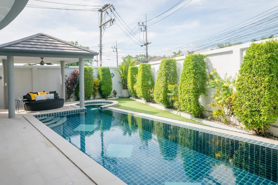 Luxury 4 Bedroom Beach House Villa in Rawai