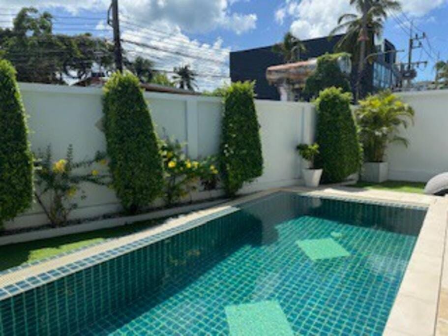 Garden, Swimming pool
