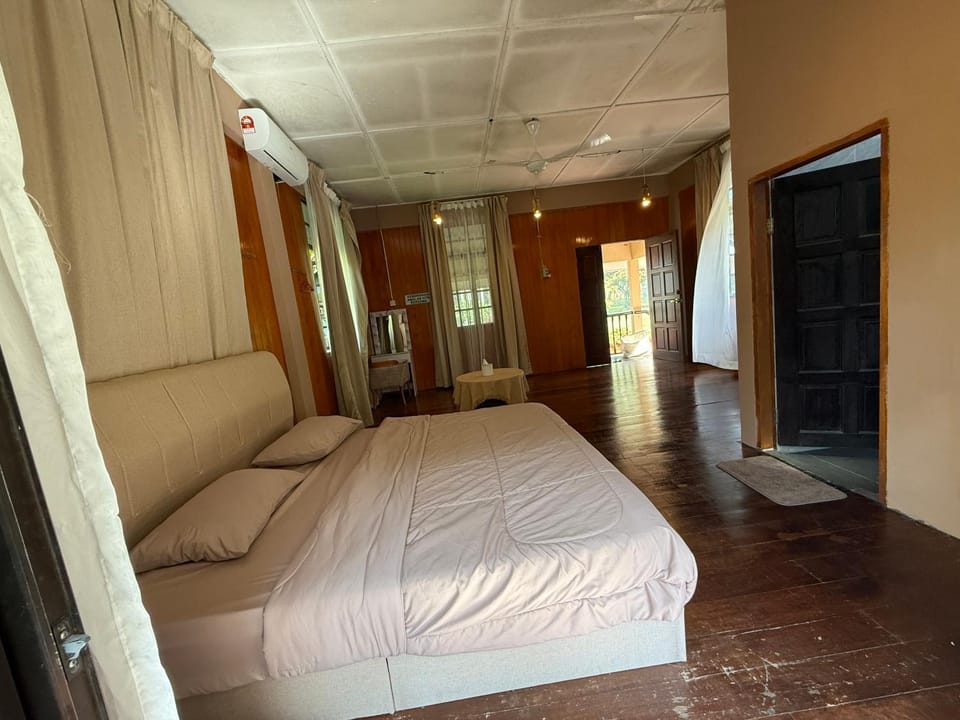Bed, View (from property/room), Living room, Bedroom, VIP