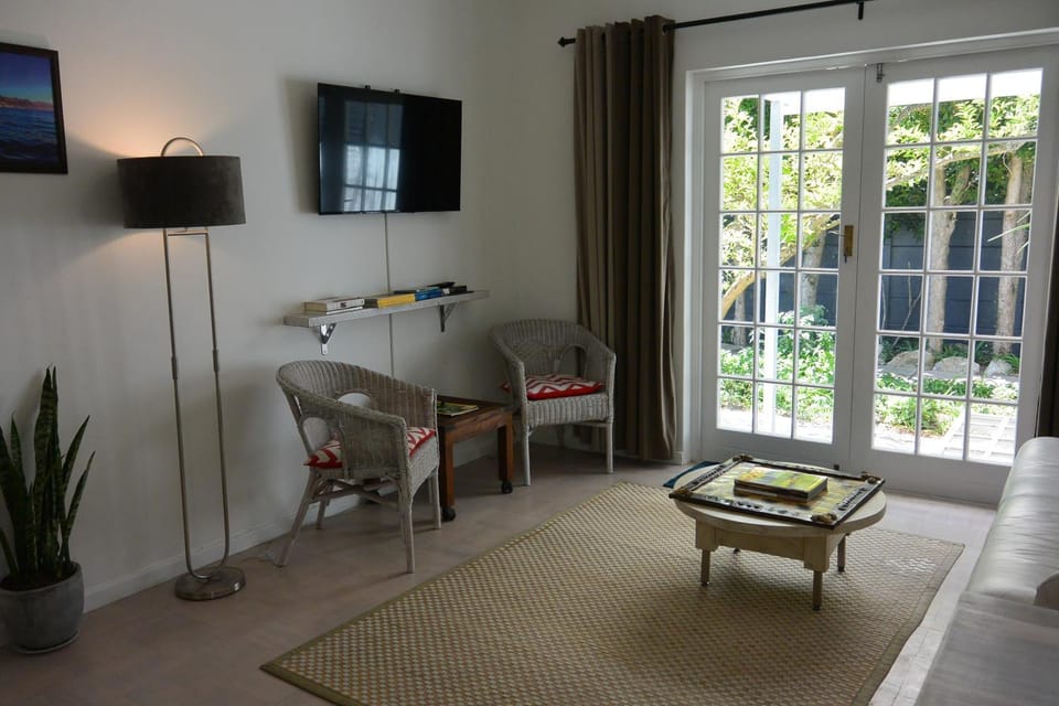 Keenan's at 9 Nirvana Apartment in Cape Town