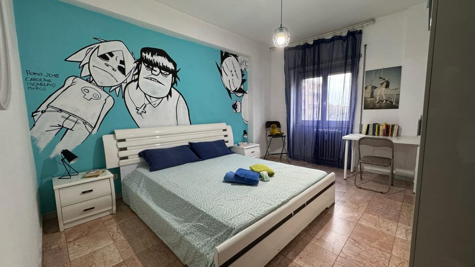 Bed, Photo of the whole room