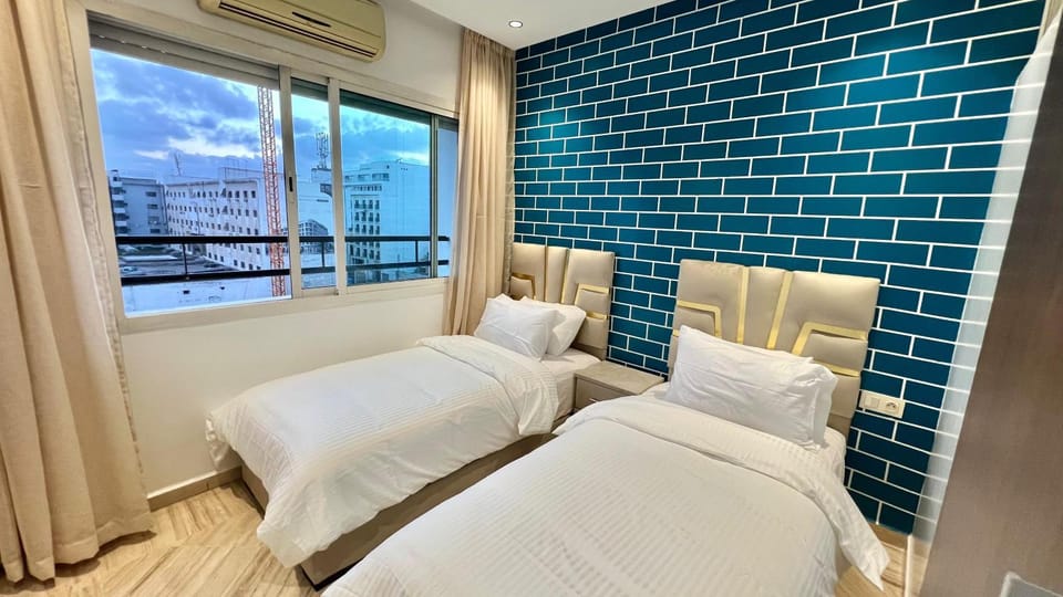 Bed, Photo of the whole room, Bedroom, air conditioner
