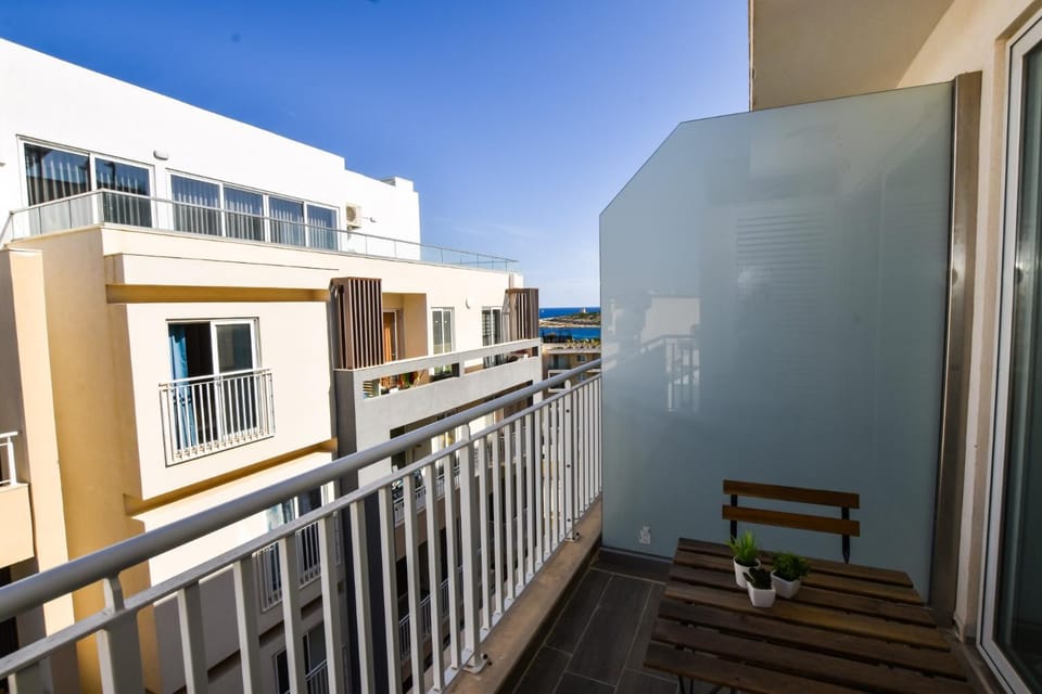Balcony/Terrace, Balcony/Terrace