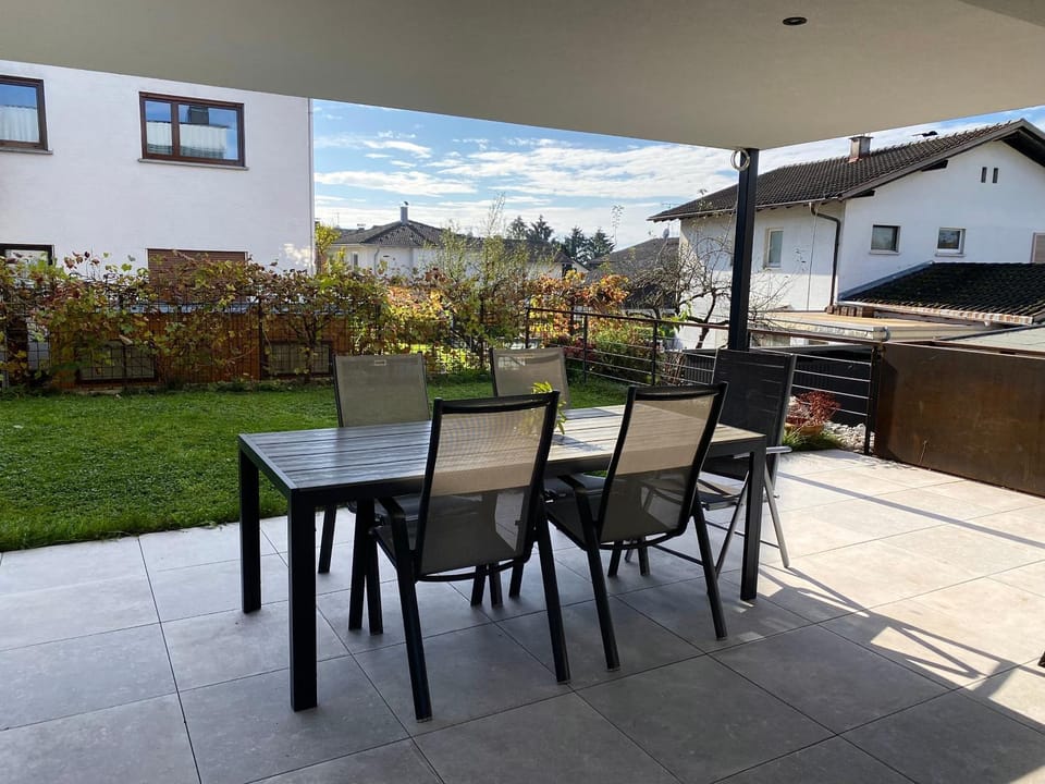 Garden, Balcony/Terrace