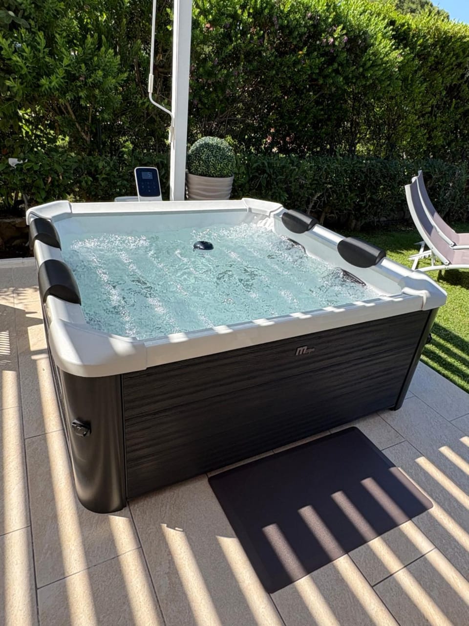Hot Tub, Swimming pool