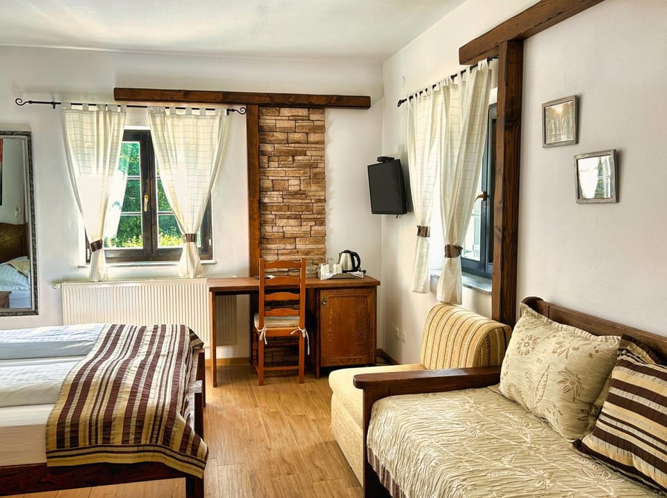 Bed, Bedroom, oven, air conditioner