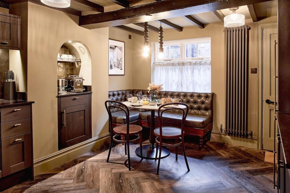 3-Bed Historic Knitters House in Nottingham Bed and Breakfast in Nottingham
