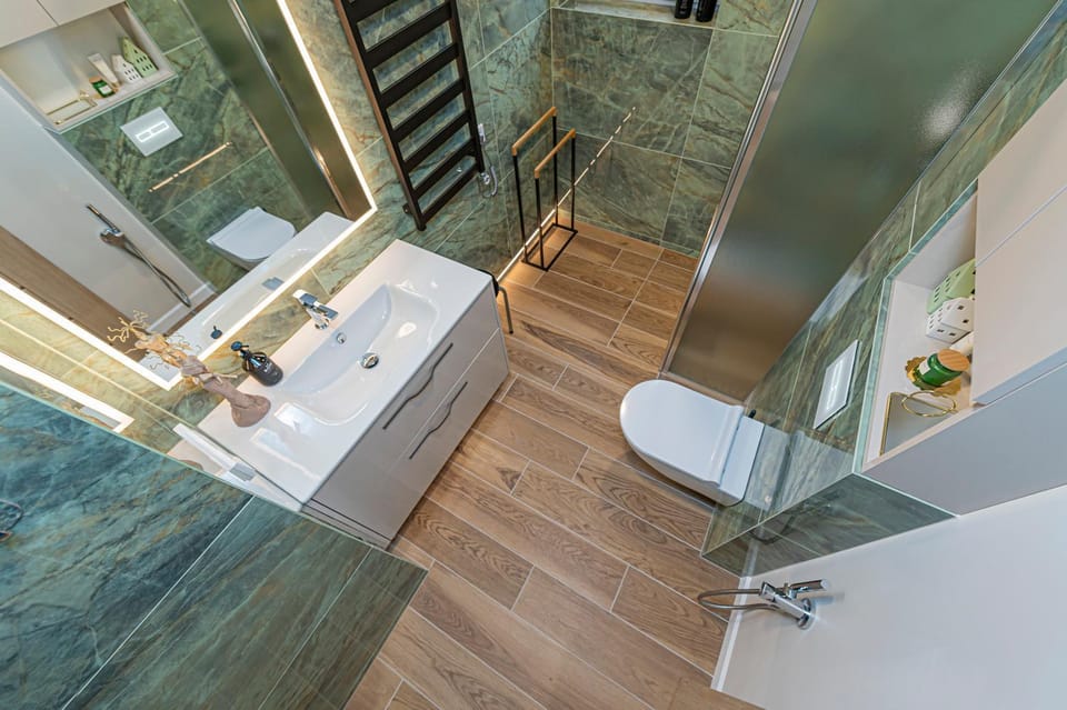 Shower, Bathroom