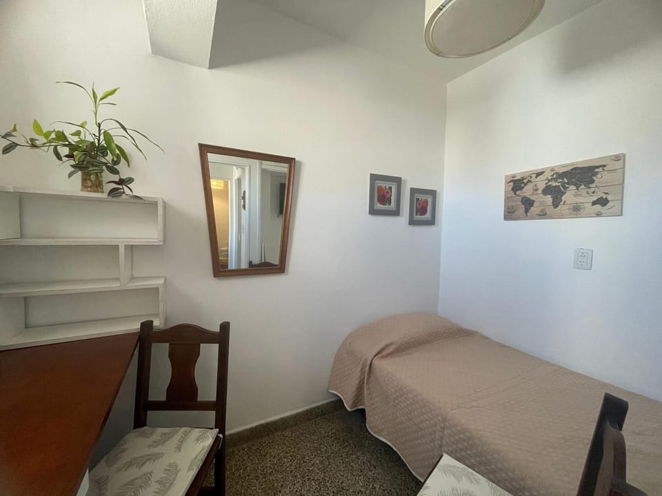 Mini depto sin cocina, tiene freidora de aire y microondas, en la mejor ubicación Apartment in Cordoba