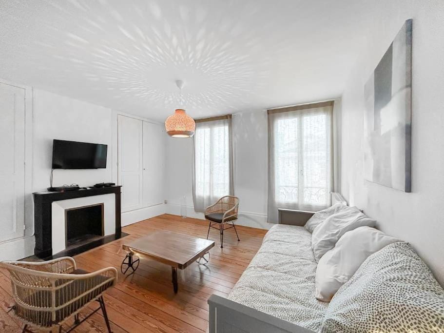 Le Refuge Châlonnais - City Centre, Wifi, Parking Apartment in Grand Est