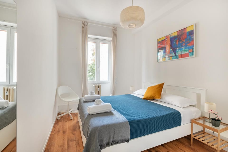 Bed, Photo of the whole room, Bedroom, air conditioner, air conditioner