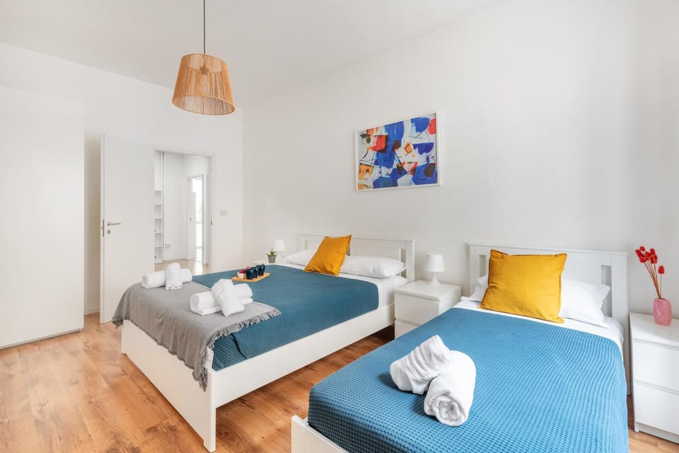 Bed, Photo of the whole room, Bedroom, towels, wardrobe, air conditioner, air conditioner