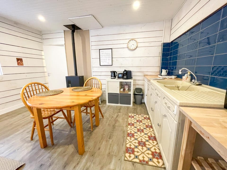 Le Chalet des Cœurs Enlacés - Wifi Parking Chalet in Provence-Alpes-Côte d'Azur