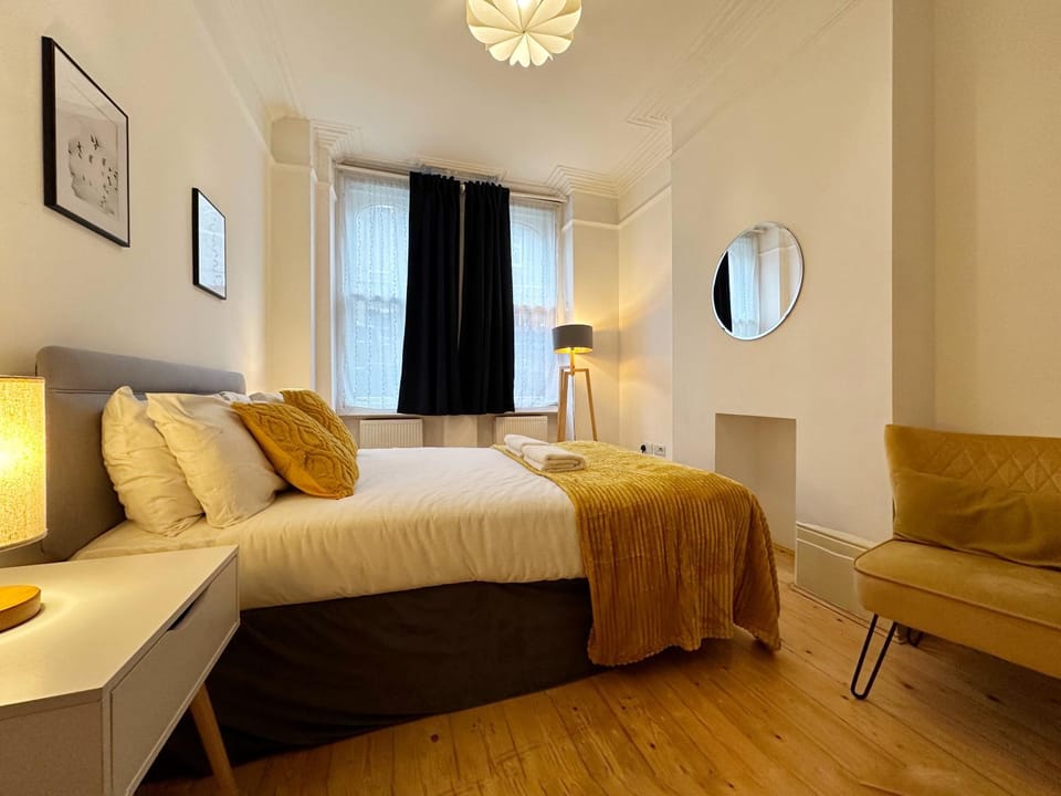 Oliver's Place in Holborn - 2 Double Beds, 1 Sofa Bed, Great Location Apartment in London Borough of Islington