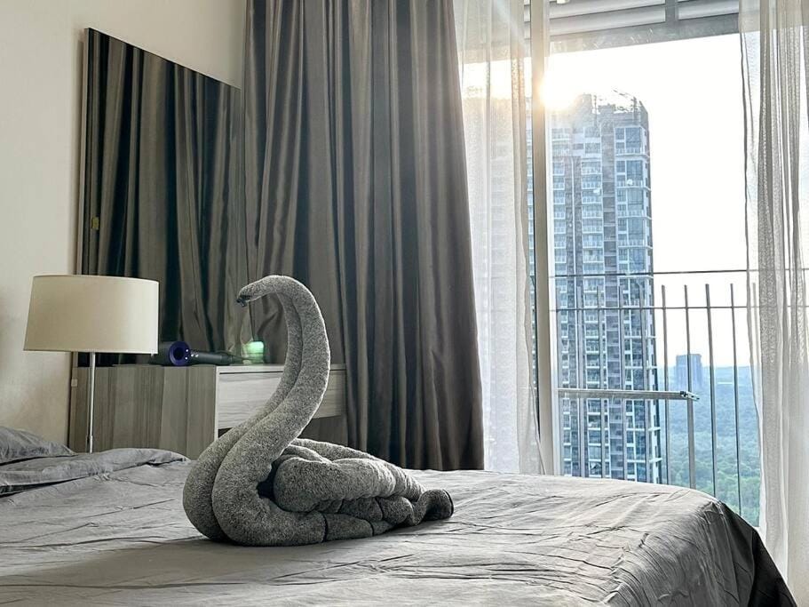 Encorp Marina Puteri Harbour Bathtub Netflix Apartment in Johor
