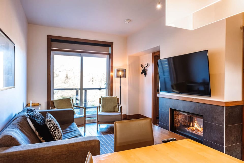 Condo by the Lake - Mountain View & Resort House in Quebec