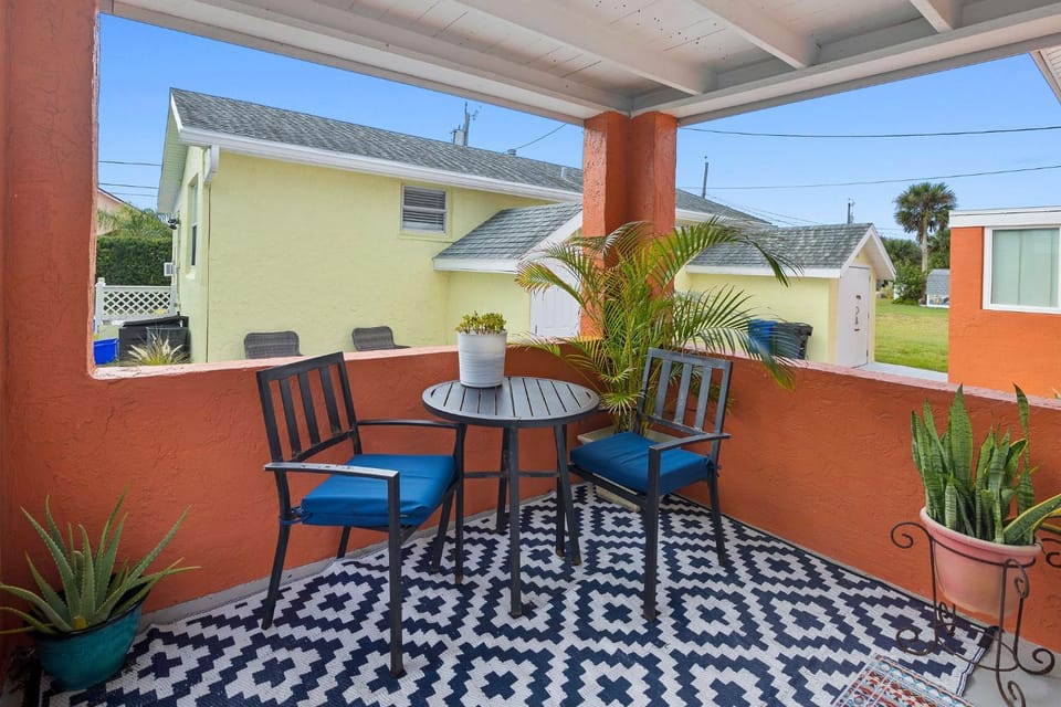 Patio, Balcony/Terrace, Seating area