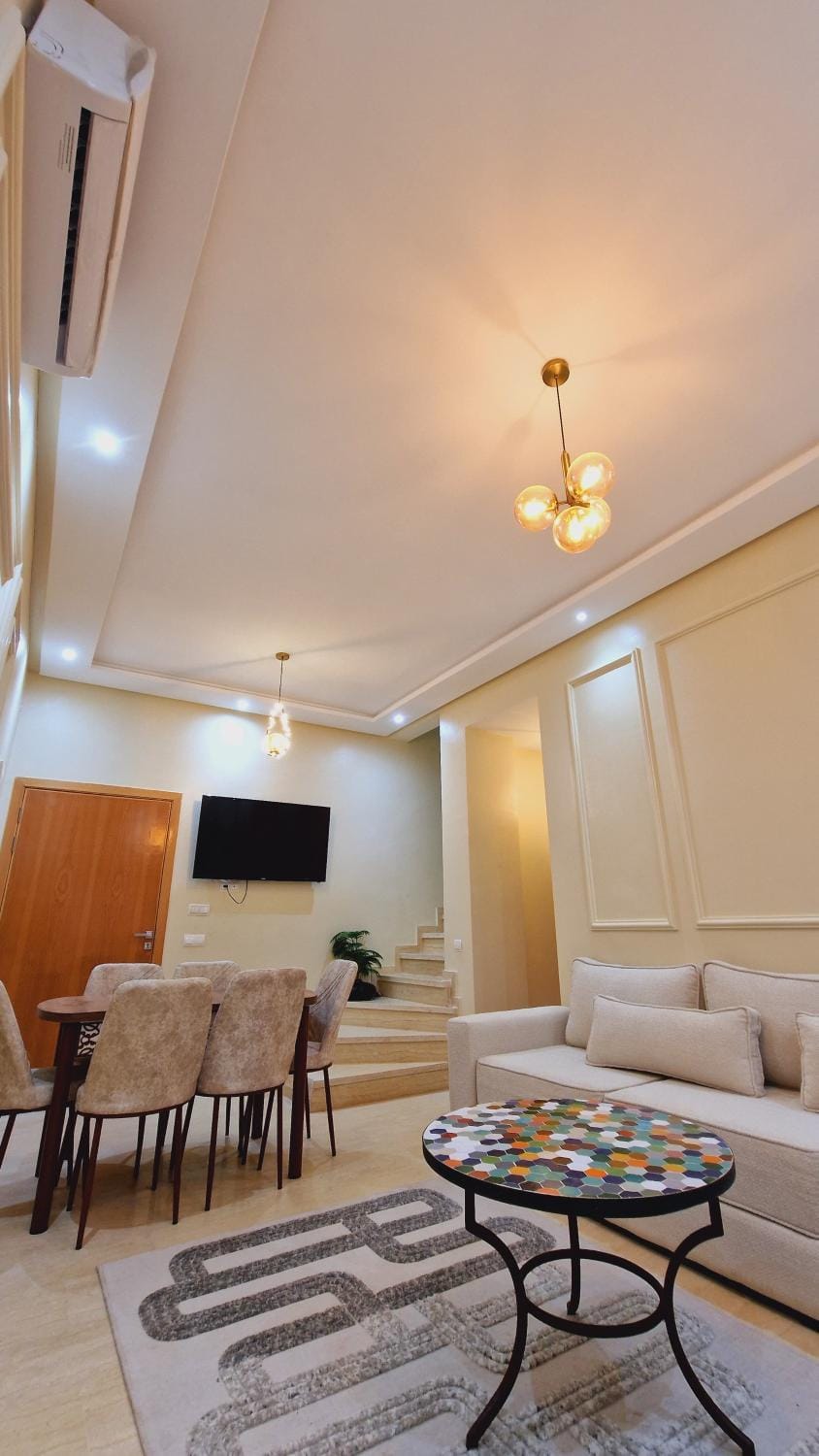 Location Appartement Duplex de Luxe avec Jardin Privatif, dans Résidence avec Piscines Apartment in Marrakesh