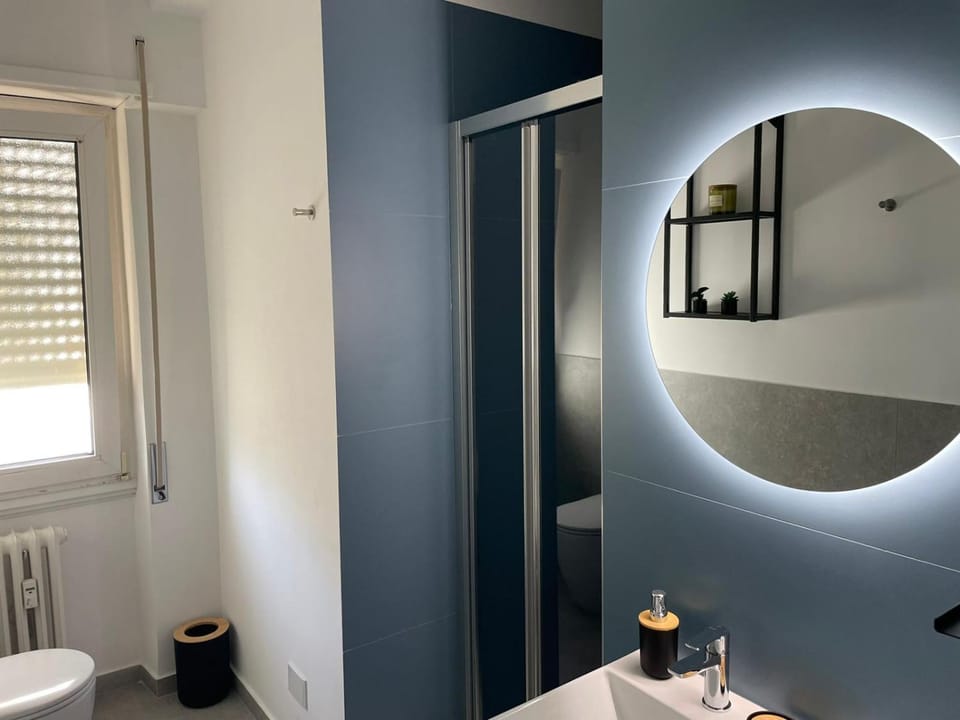 Shower, Bathroom, bidet