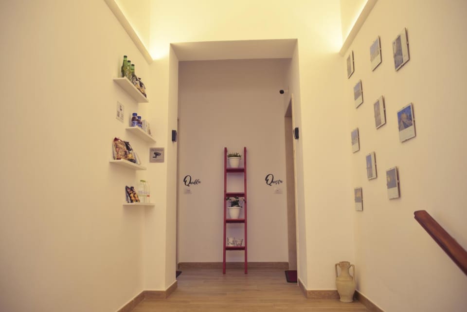 Facade/entrance, Lobby or reception, Shopping Area, furniture