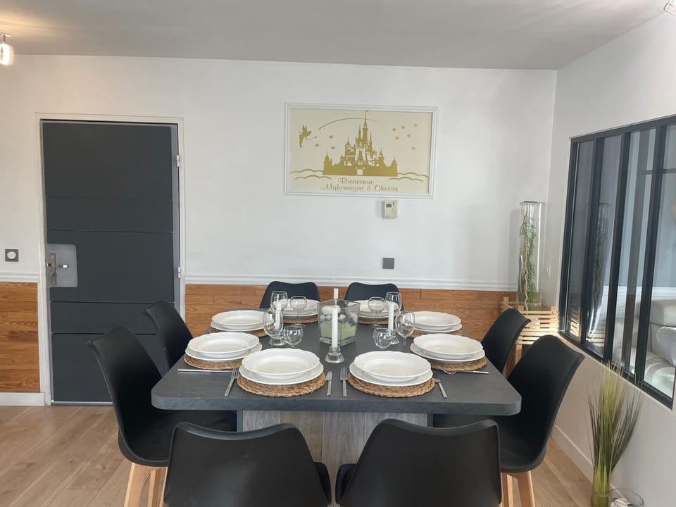 Myhomezen Chessy Disneyland Val d'Europe - 3D PlayStation 4 Apartment in Chessy