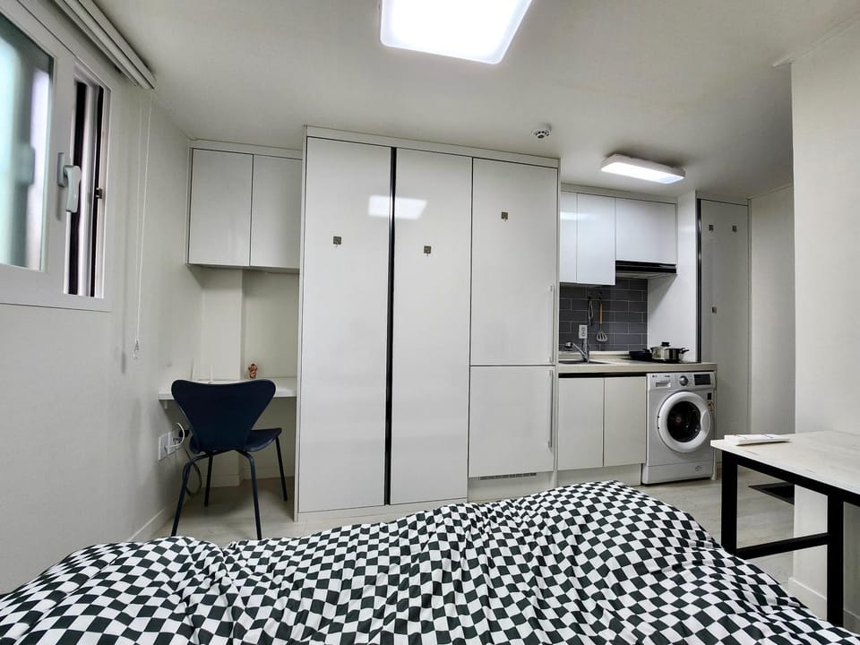 ST Cozy accommodation near Soongsil University Station Apartment in Seoul