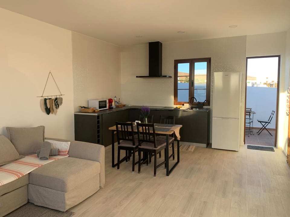 Kitchen or kitchenette, Living room, Dining area