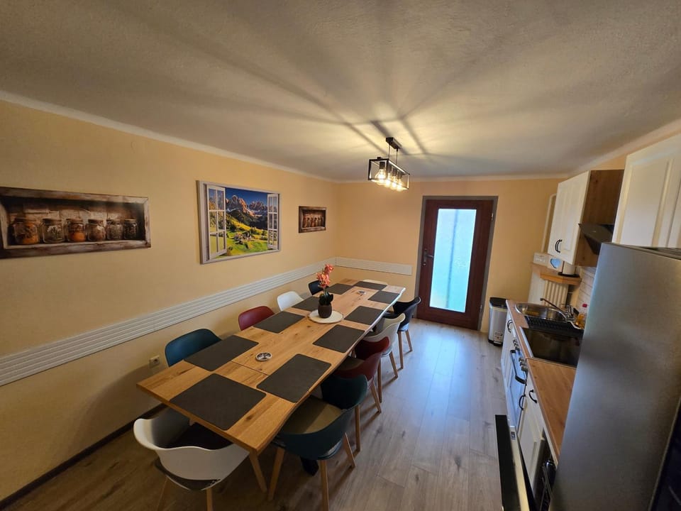 Haus Bellaflora Apartman Apartment in Schladming