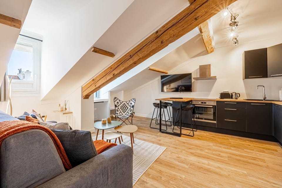 TV and multimedia, Kitchen or kitchenette, Dining area