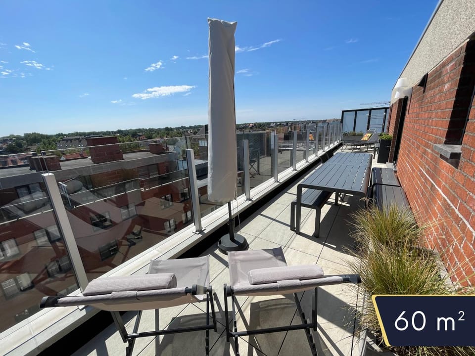 Balcony/Terrace, City view