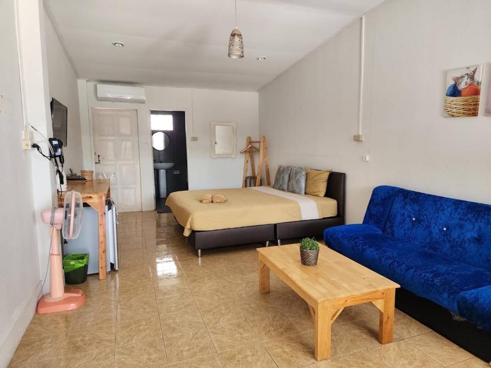Tanatcha Seaview Kohlarn Resort in Chon Buri Changwat