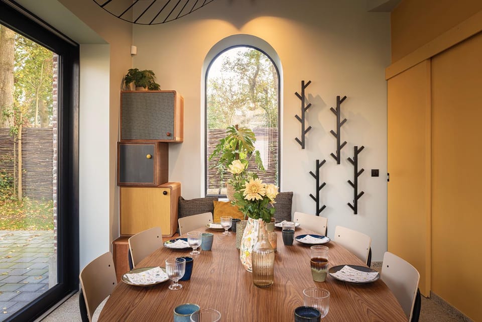 Food and drinks, Dining area