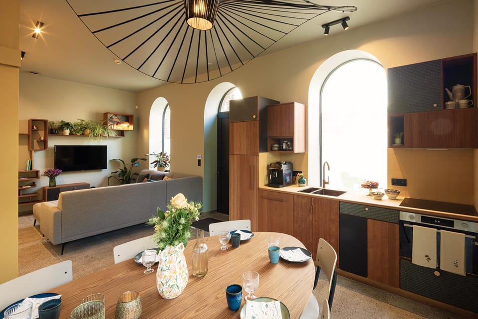 TV and multimedia, Kitchen or kitchenette, Food and drinks, Dining area