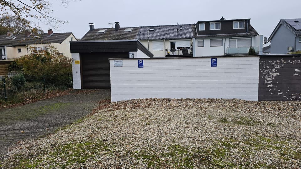 Property building, Parking