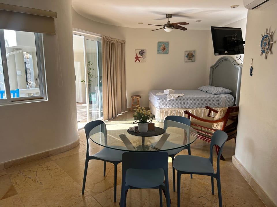 Blue angel 18 a unos pasos de la playa y 5av Apartment in Playa del Carmen