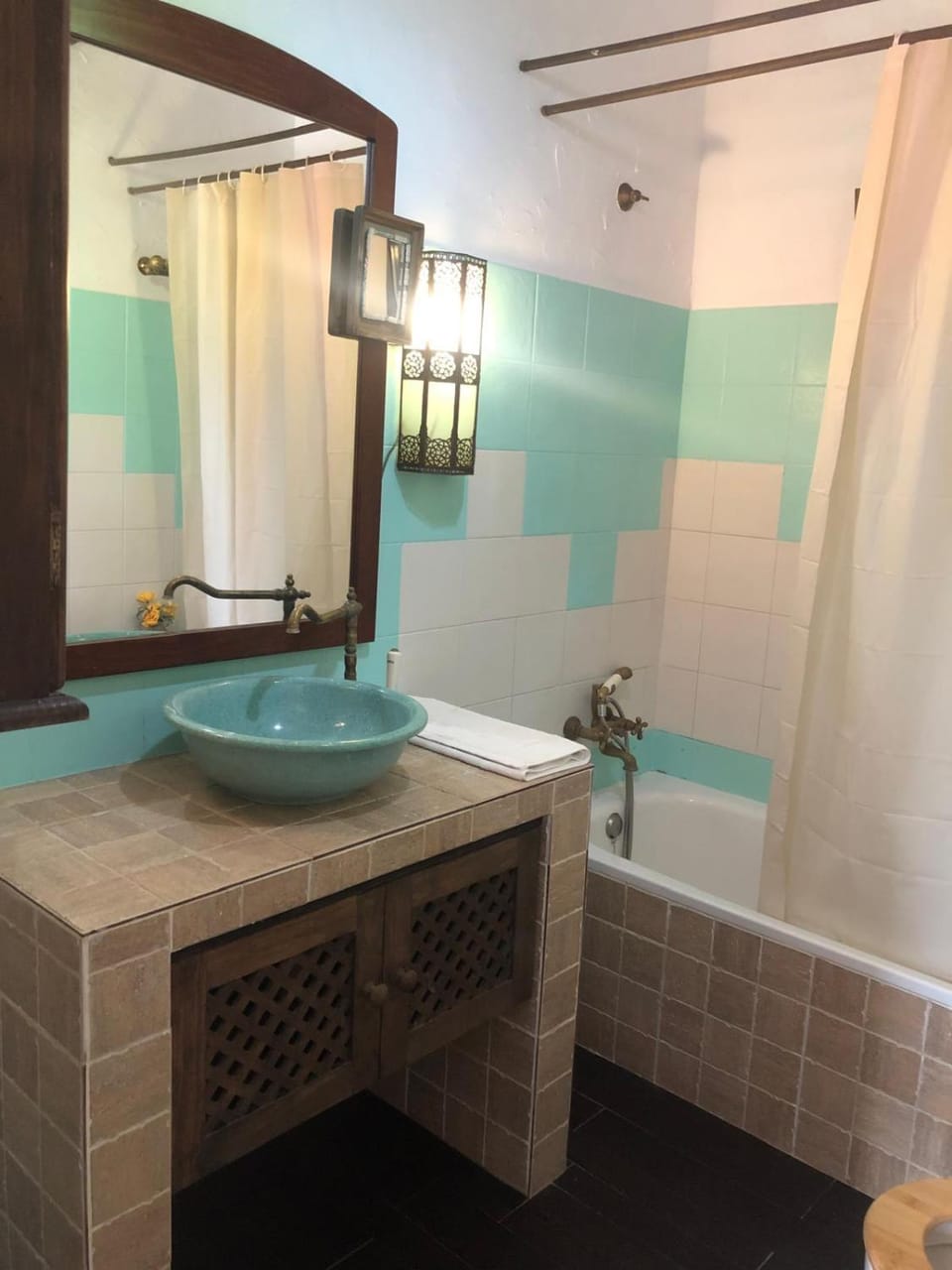 Bathroom, Bath