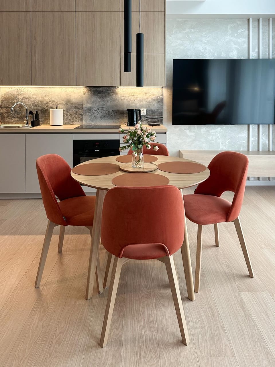 Communal lounge/ TV room, TV and multimedia, Kitchen or kitchenette, Dining area