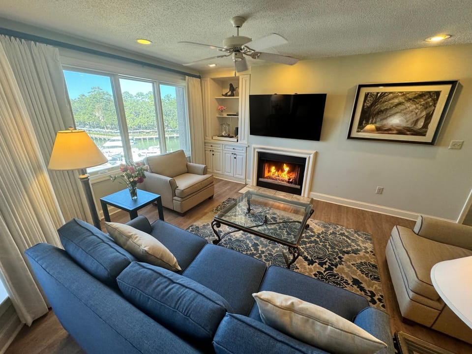7332 Harbourside III Villas House in Hilton Head Island