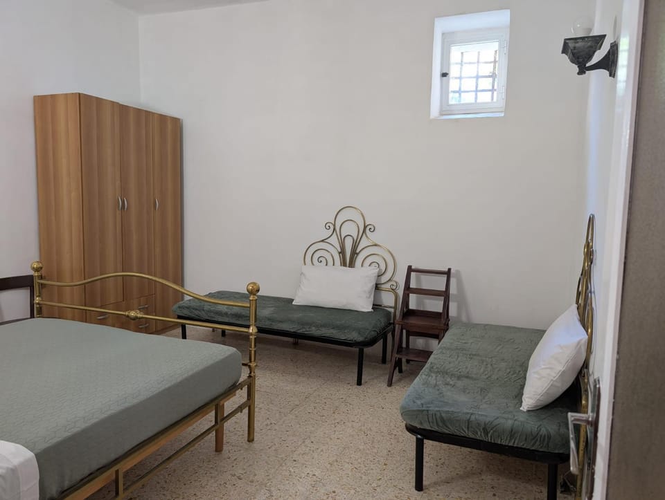 Bed, Bedroom, wardrobe