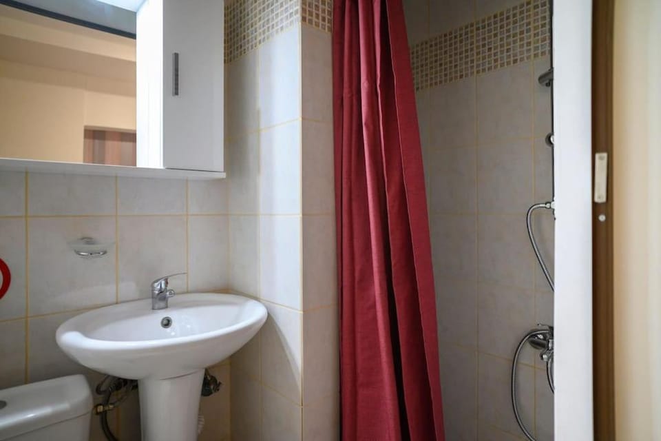 Premium Athenian District Urban Studio Apartment in South Athens